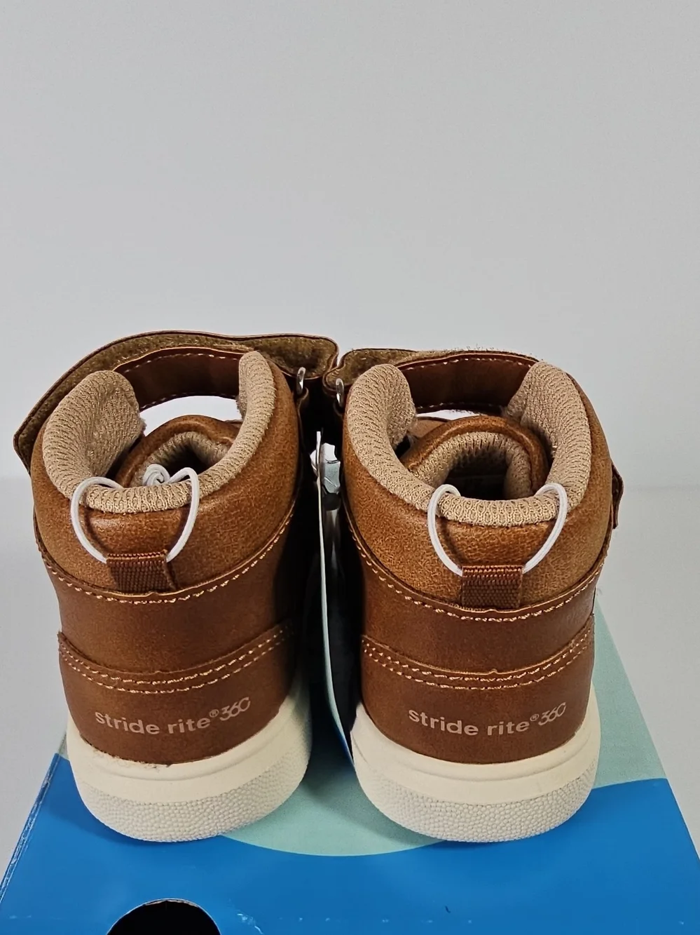 Stride Rite 360 Zayn Toddler High Top Sneakers Boots Fall Tan Brown Size 5M NWT